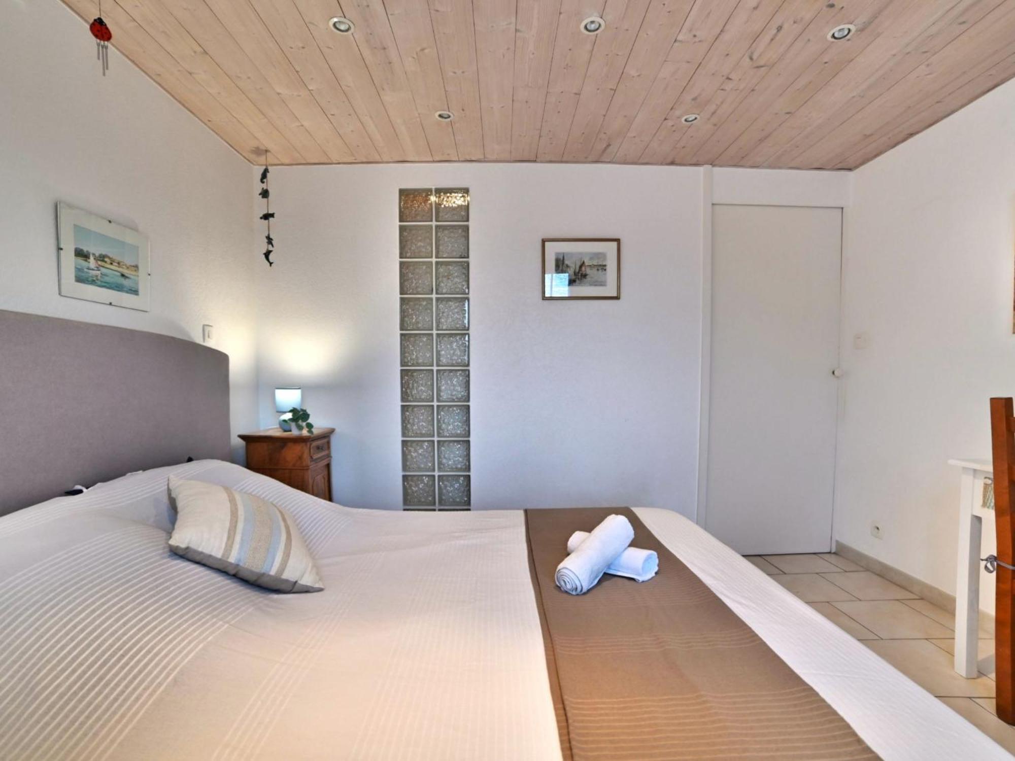 Douce Alouette By Interhome